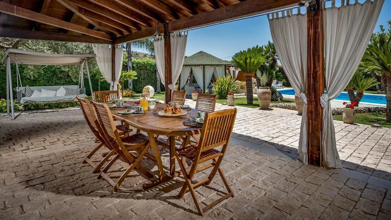 Villa Cutrera 8, Emma Villas Chiaramonte Gulfi