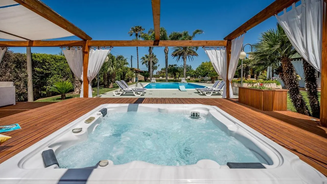 Villa Cutrera 8, Emma Villas Chiaramonte Gulfi