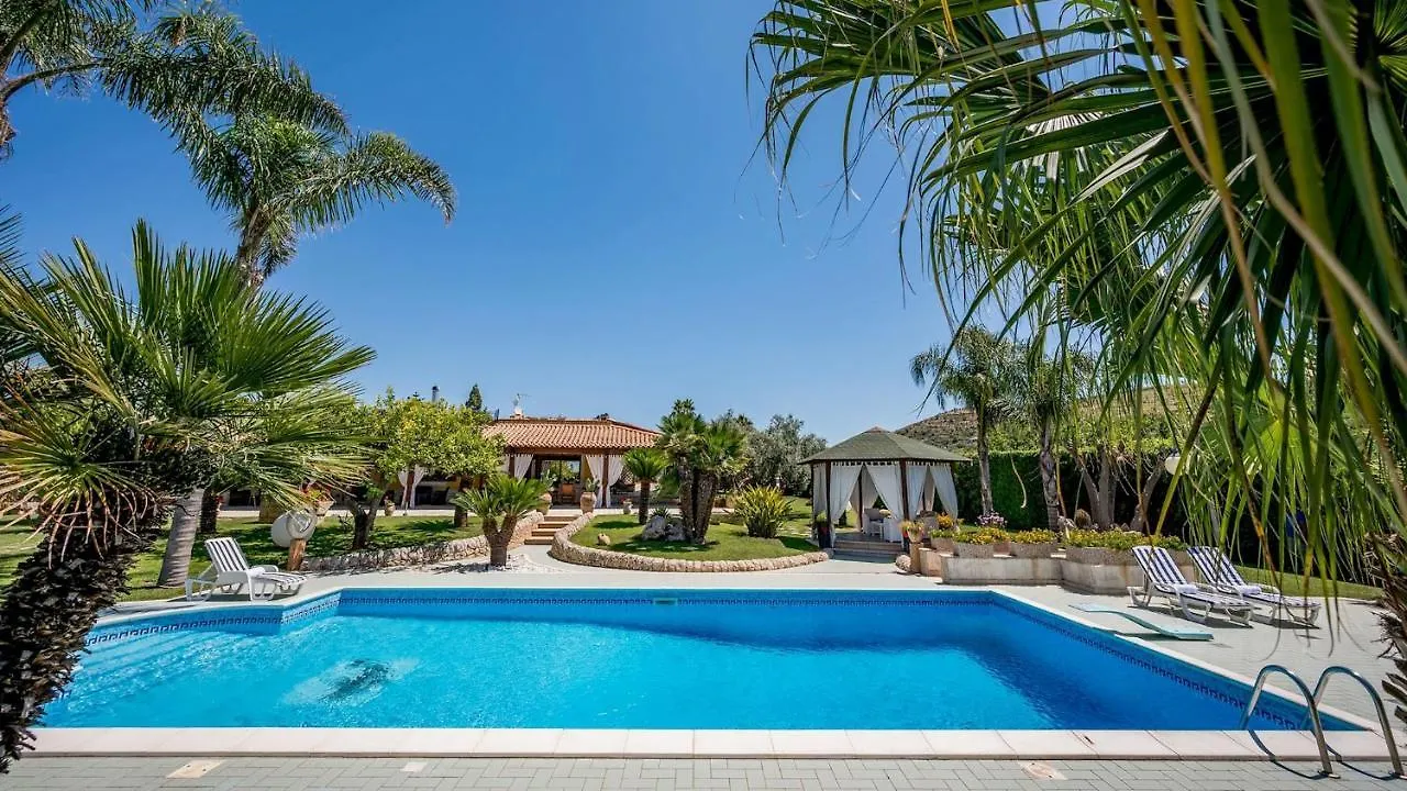 Villa Cutrera 8, Emma Villas Chiaramonte Gulfi