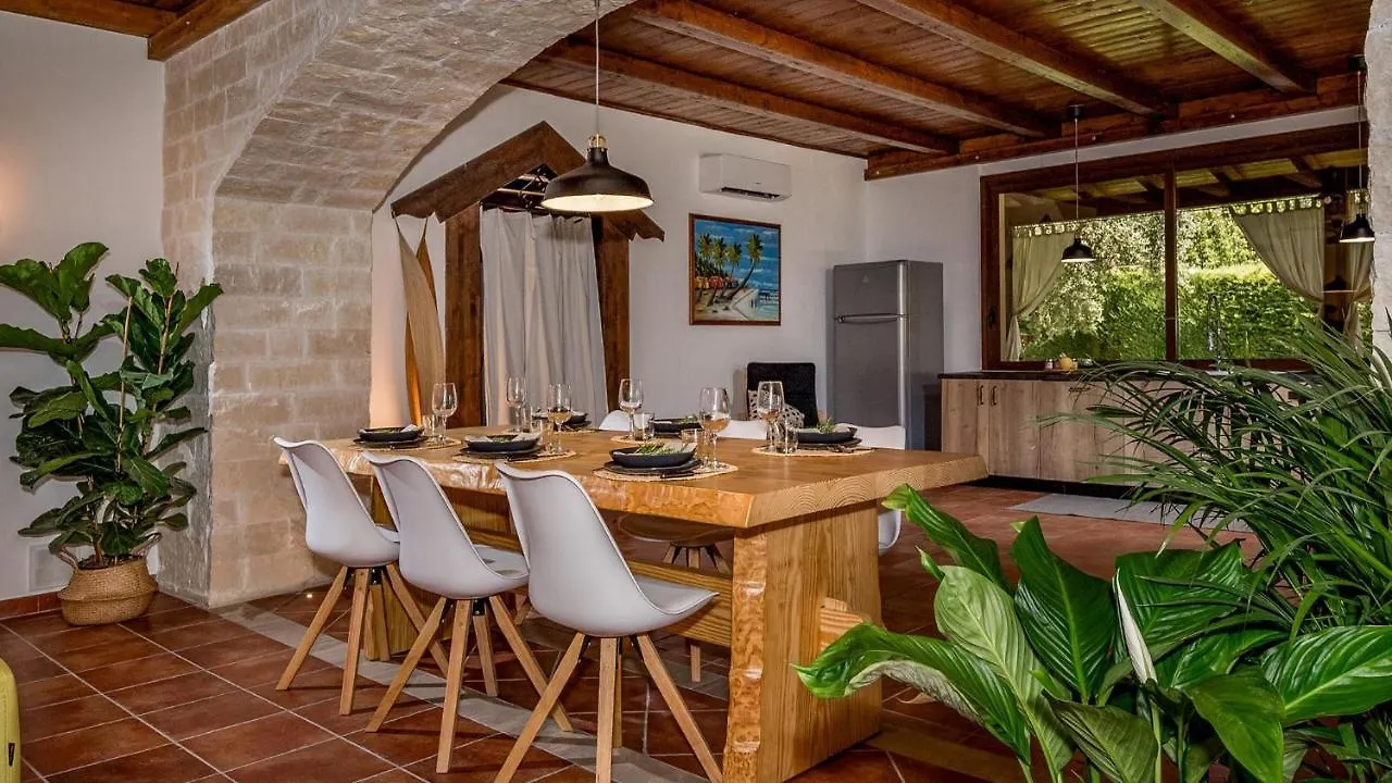 Villa Cutrera 8, Emma Villas Chiaramonte Gulfi